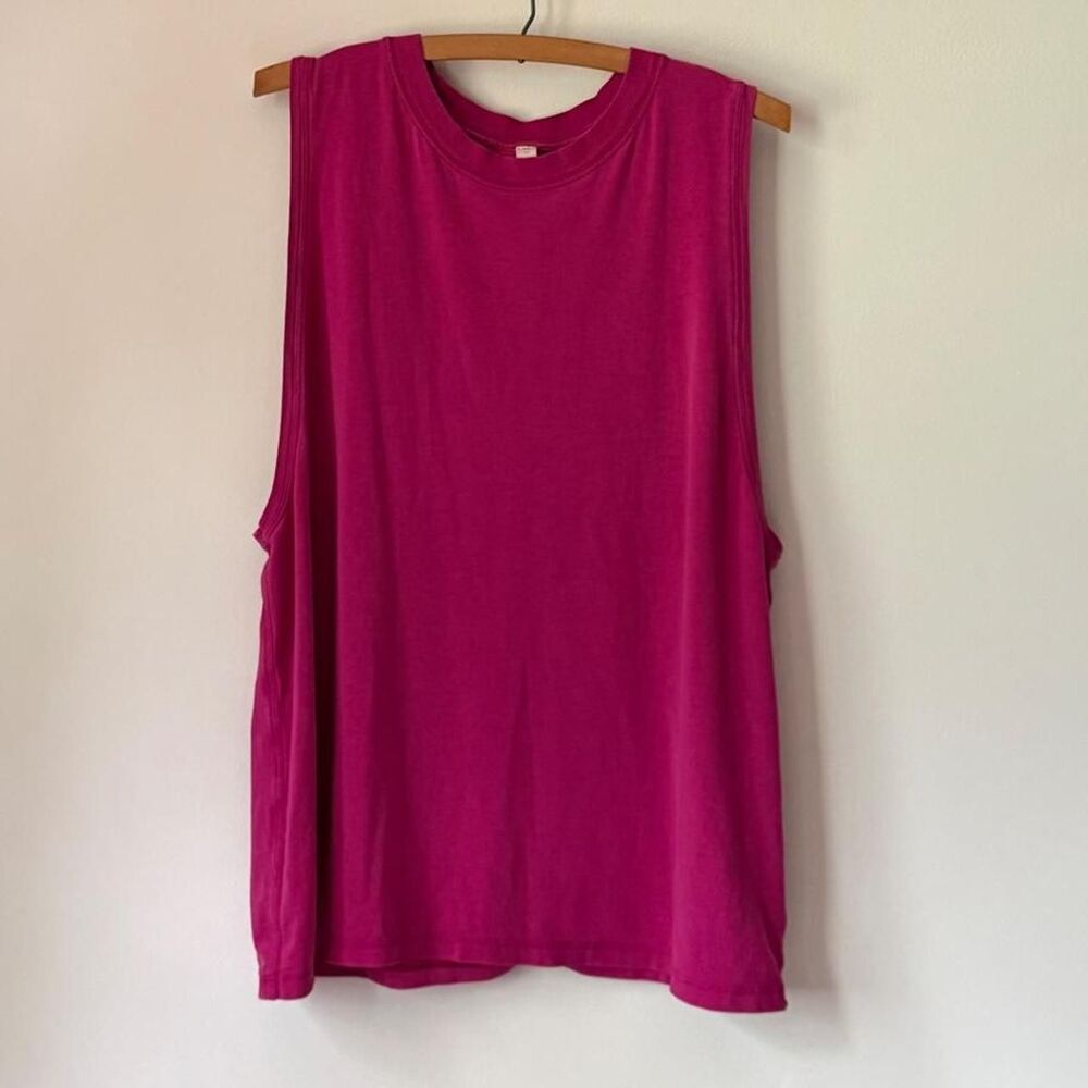 Lululemon Women's Pink Vest